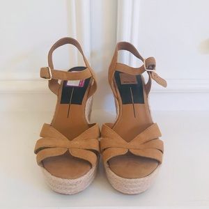 Dolce Vita Wedge Sandals New